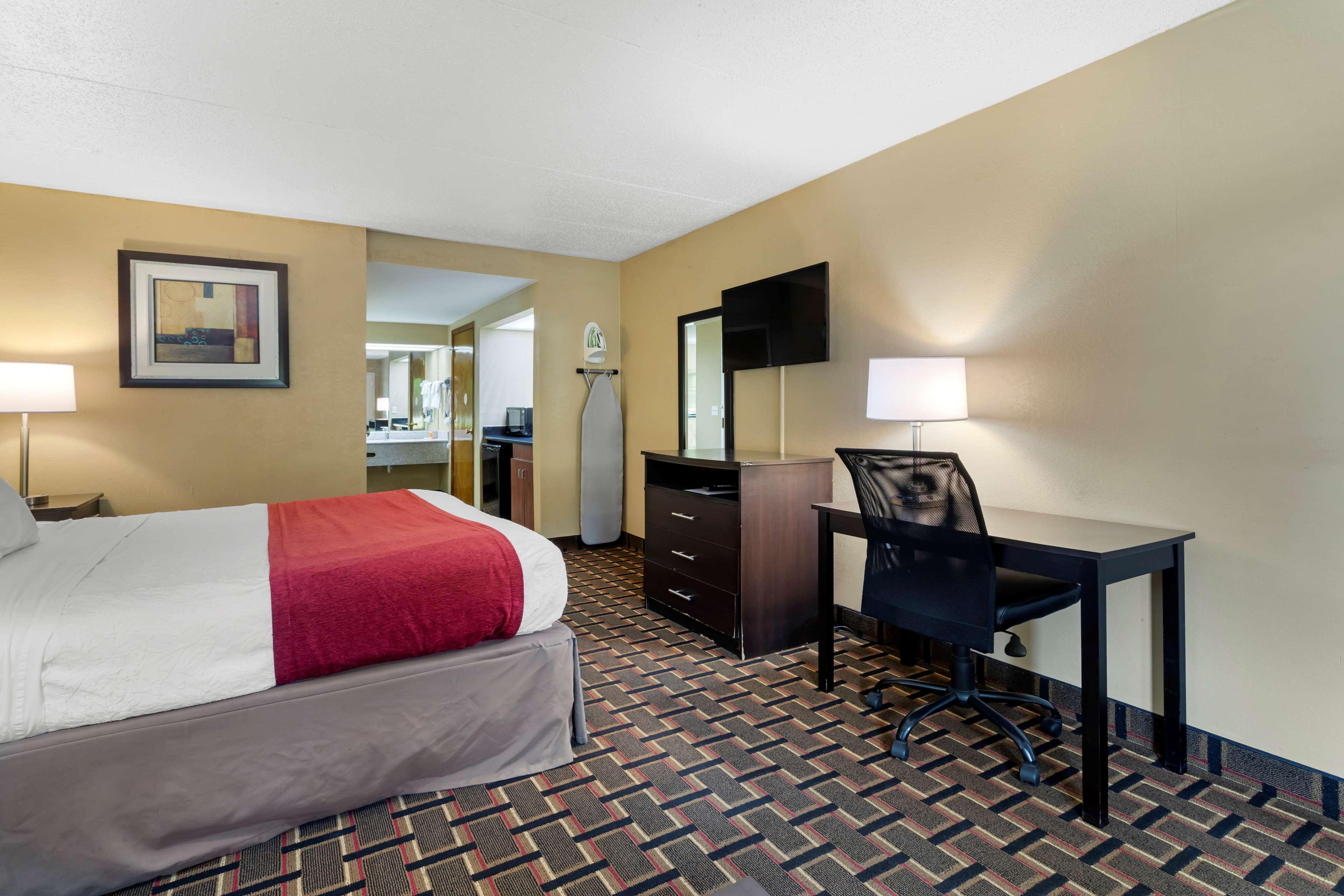 Surestay Hotel By Best Western Lenoir City Kültér fotó