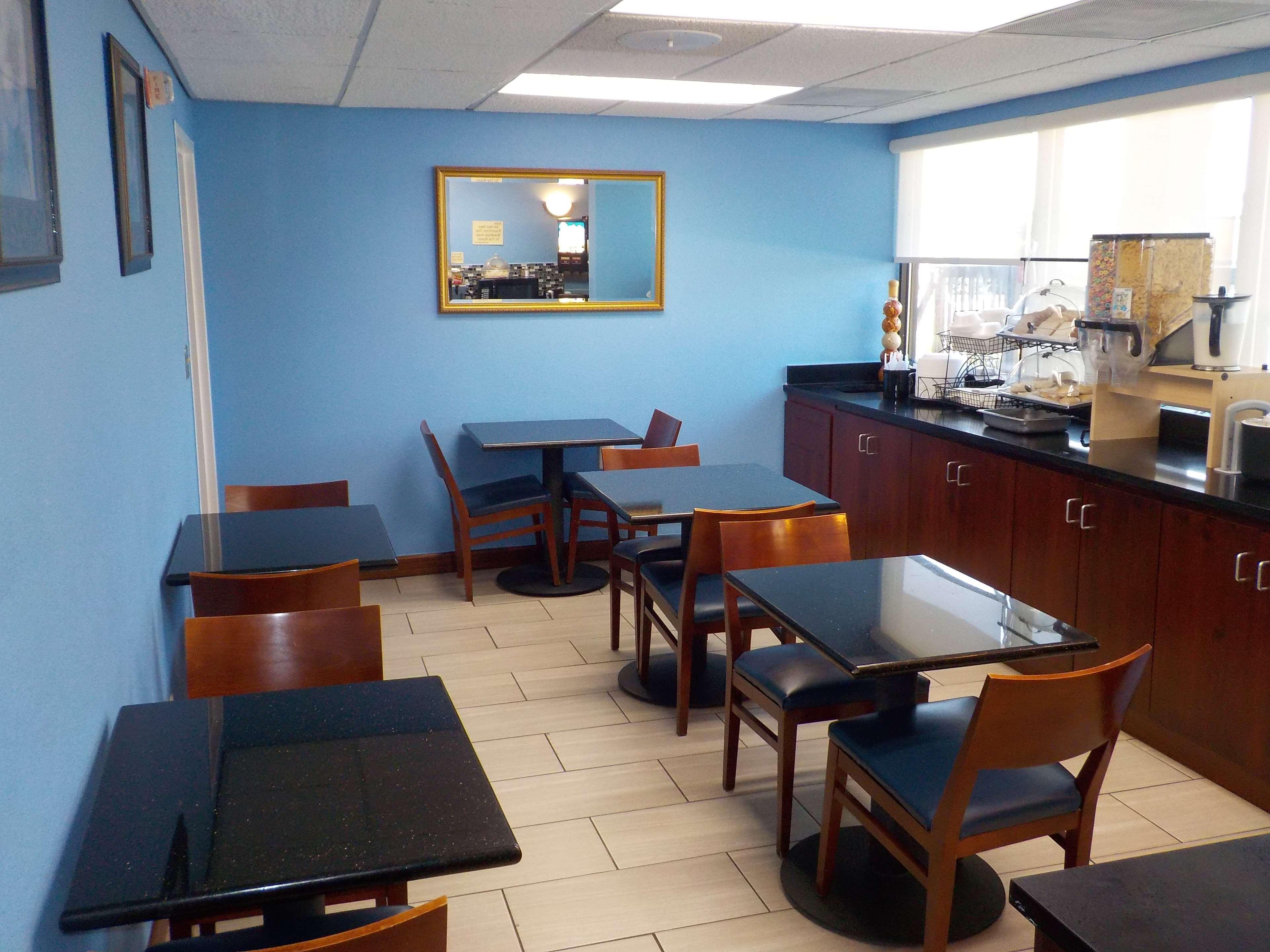 Surestay Hotel By Best Western Lenoir City Kültér fotó